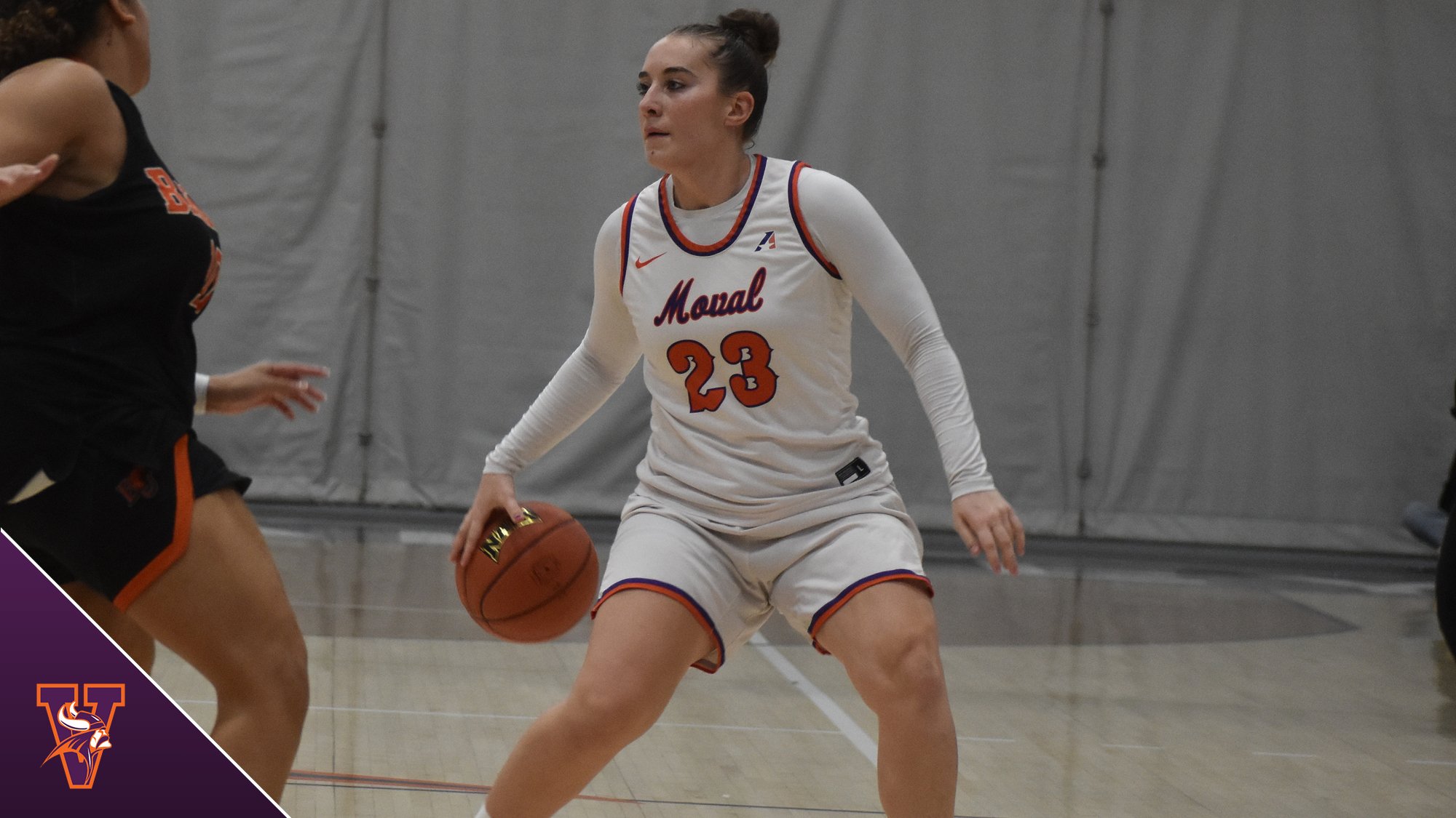 Women's Basketball Falls on the Road to Clarke